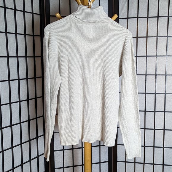 2/40 Tan Eddie Bauer turtleneck ribbed sweater - Picture 3 of 3